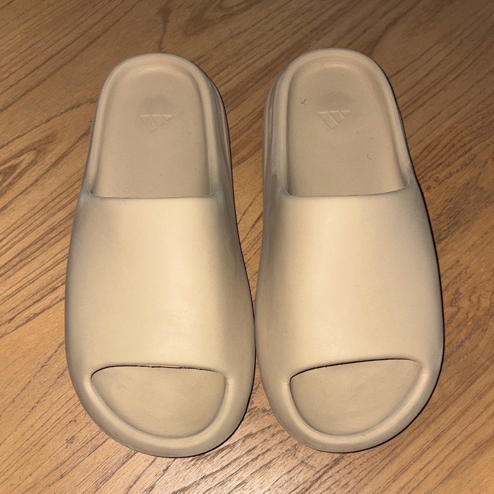 Yeezy Sandals in Beige